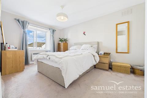 1 bedroom flat for sale, Ellison Road, London, SW16