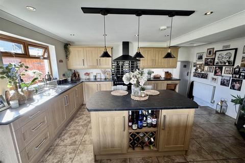 undefined, Union Street, Ammanford