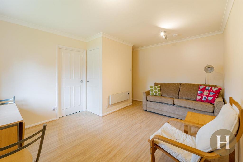 Hadleigh Estate Agents-8.jpg