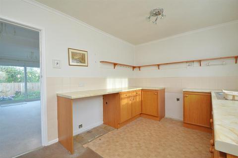 undefined, CHAIN FREE * GODSHILL