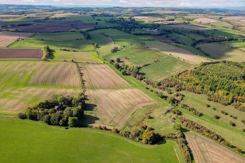undefined, Hawling, Cheltenham, Gloucestershire, GL54