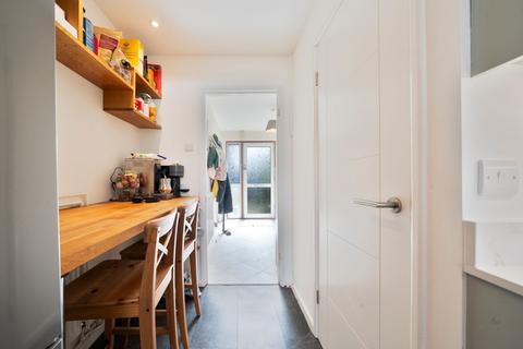16 Harding Way, Cambridge, CB4 3RR