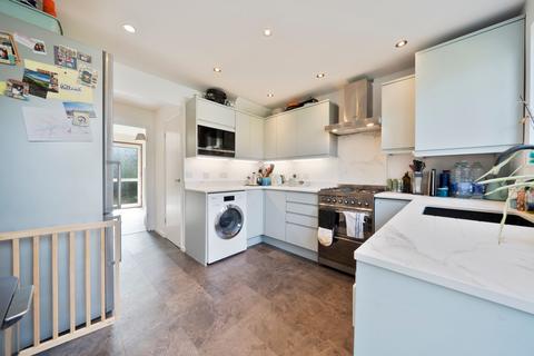 16 Harding Way, Cambridge, CB4 3RR