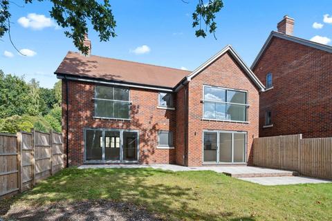 4 bedroom detached house for sale, Dunmar Gardens, Camberley GU15
