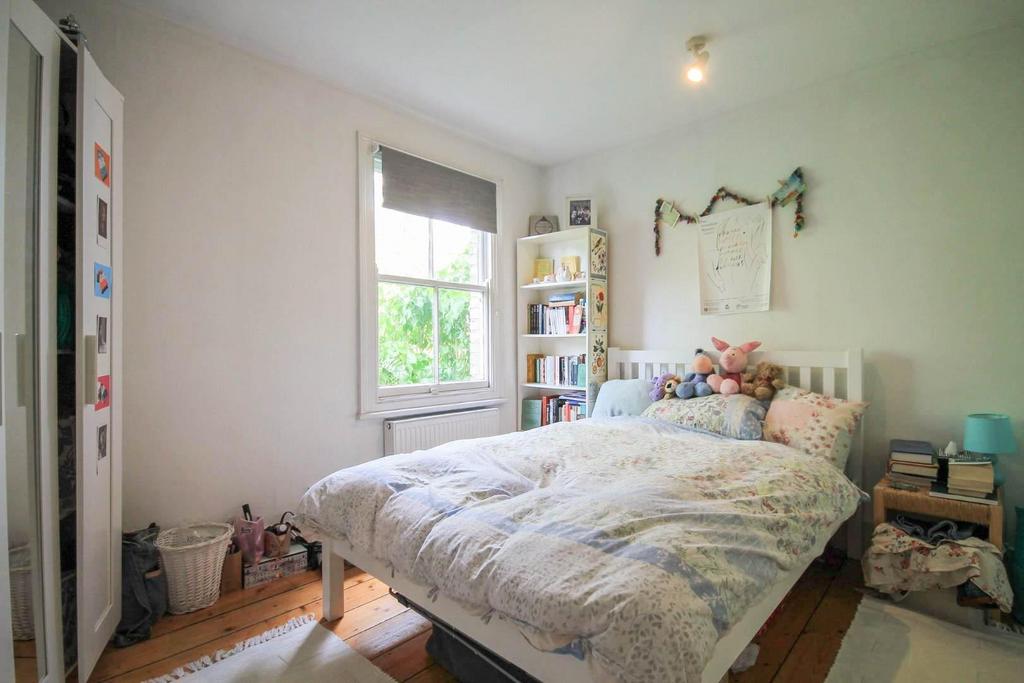 Bedroom 2-3.jpg