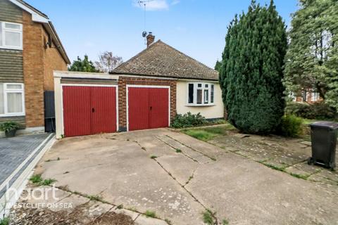 2 bedroom detached bungalow for sale, North Street, Great Wakering