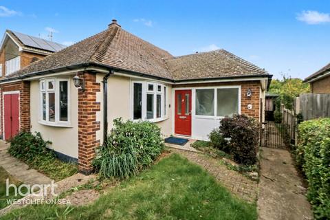2 bedroom detached bungalow for sale, North Street, Great Wakering