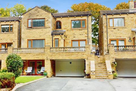 4 bedroom detached house for sale, Bluebell Court, Brow Lane, Shelf, Halifax