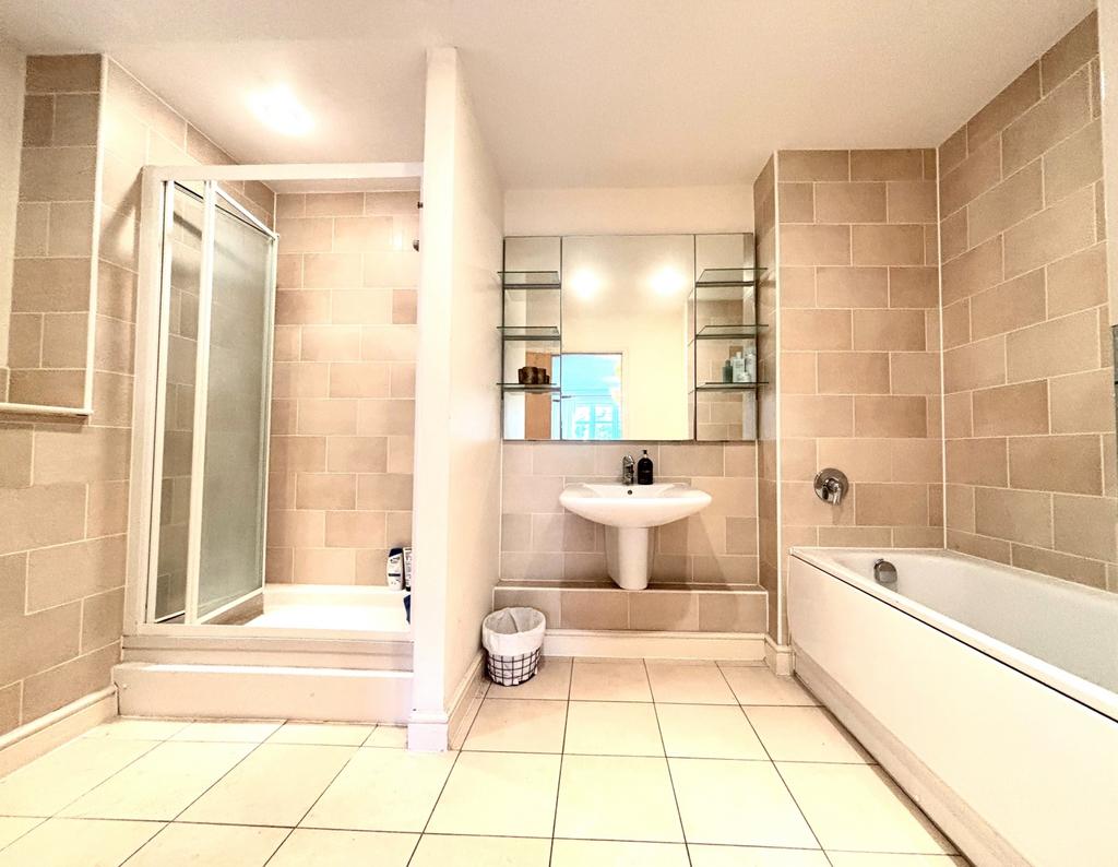Master En-Suite
