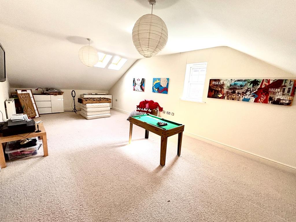 Bed 6- Games Room