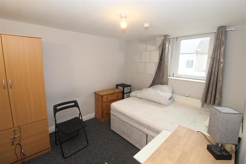 undefined, Merthyr Street, Cardiff CF24