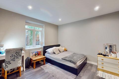 2 bedroom flat to rent, 86 London Road, Kingston upon Thames, Surrey, KT2