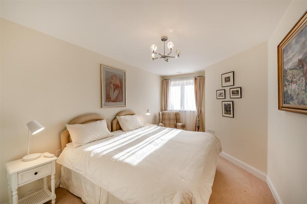 8580801-interior12v2.jpg