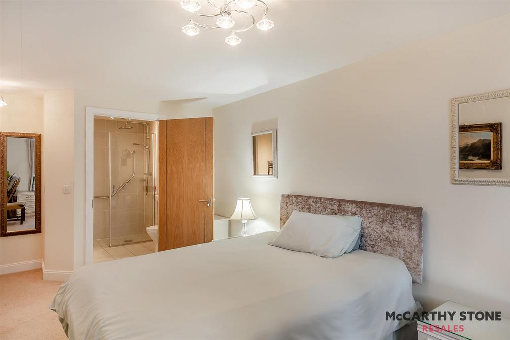 8580801-interior09.jpg