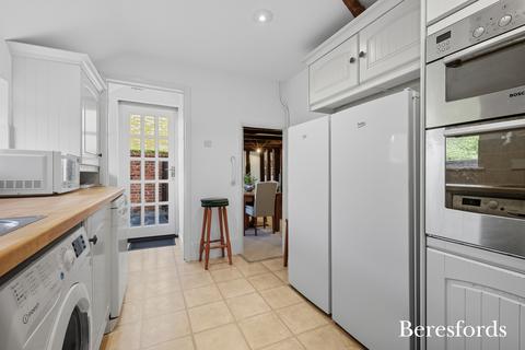 3 bedroom semi-detached house for sale, St. Johns Green, Writtle, CM1