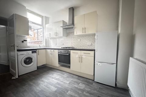 2 bedroom terraced house to rent, Maida Street, Manchester , M12 4QQ
