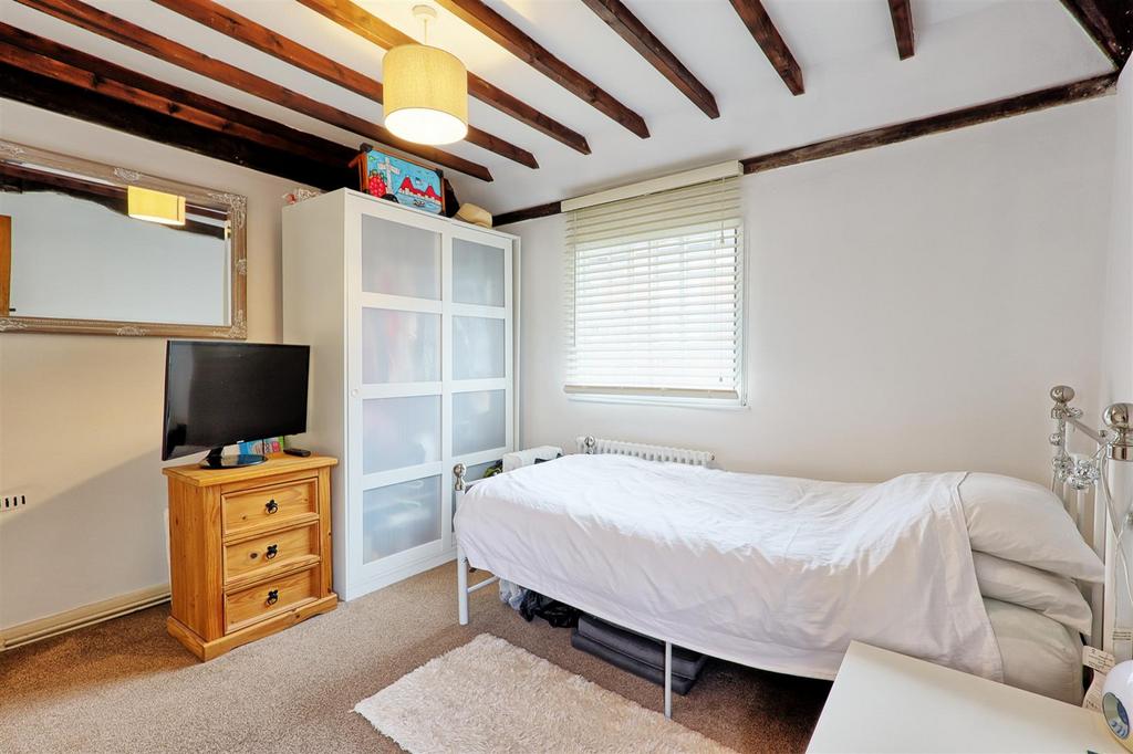 IMG 7822 3 4 easy HDR-interior3.jpg