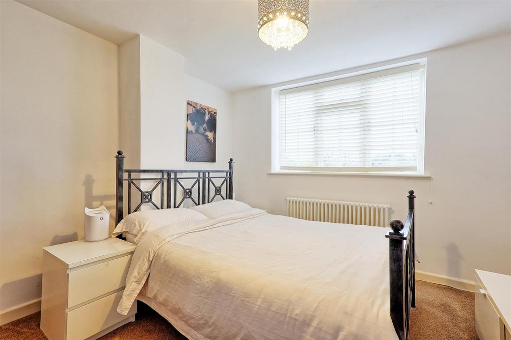IMG 7837 8 9 easy HDR-interior3.jpg