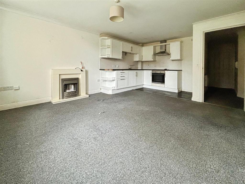 Lounge/Kitchen
