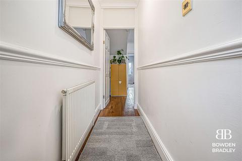 3 bedroom semi-detached house for sale, Craigdale Road, Hornchurch