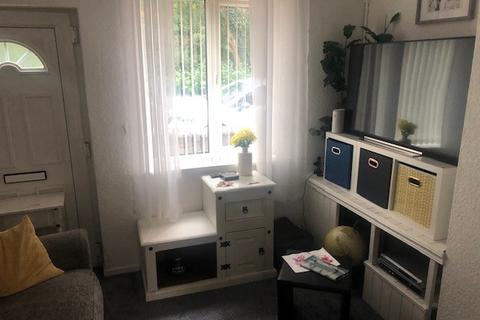 2 bedroom terraced house to rent, Aqueduct Road, Telford TF3