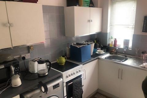2 bedroom terraced house to rent, Aqueduct Road, Telford TF3