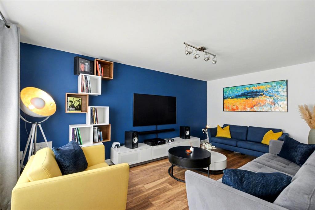 Lounge 1.jpeg