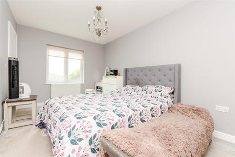 2 bedroom flat for sale, Amethyst Court, Erith DA8