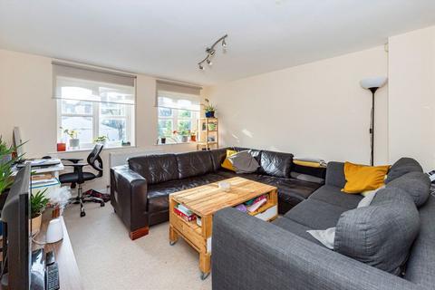 3 bedroom house for sale, Castle Mews, London SW17