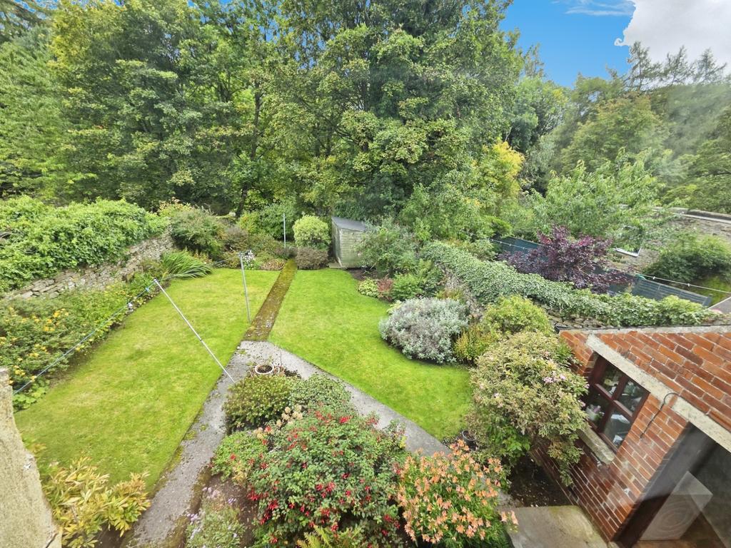 Pbox-garden-345361.jpg