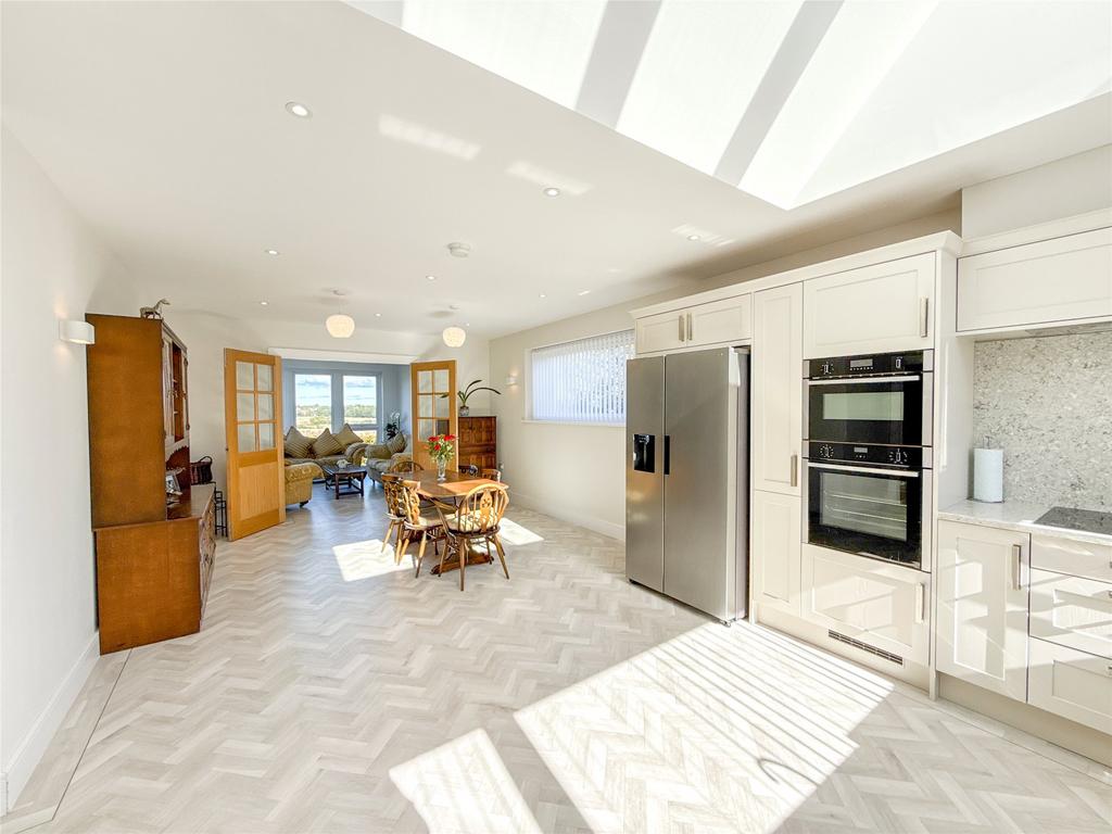 Kitchen/Diner/Family