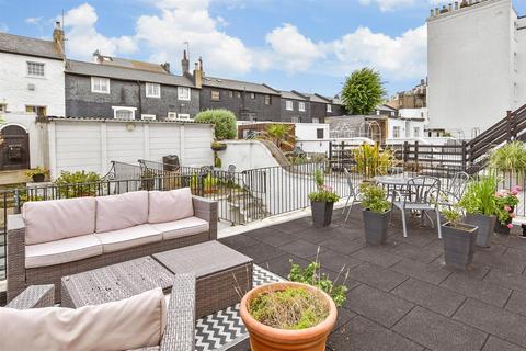 2 bedroom ground floor flat for sale, 6 Chichester Terrace, Brighton BN2