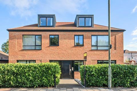 2 bedroom apartment for sale, Elmers End Road, Beckenham