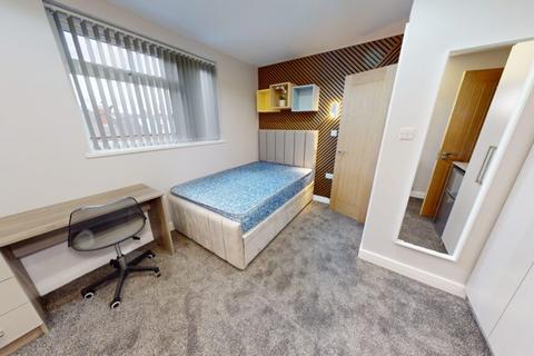 5 bedroom terraced house to rent, Exeter Road Selly Oak, Birmingham B29