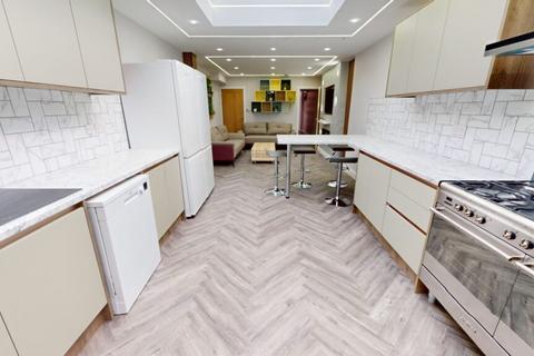 5 bedroom terraced house to rent, Exeter Road Selly Oak, Birmingham B29