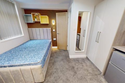 5 bedroom terraced house to rent, Exeter Road Selly Oak, Birmingham B29