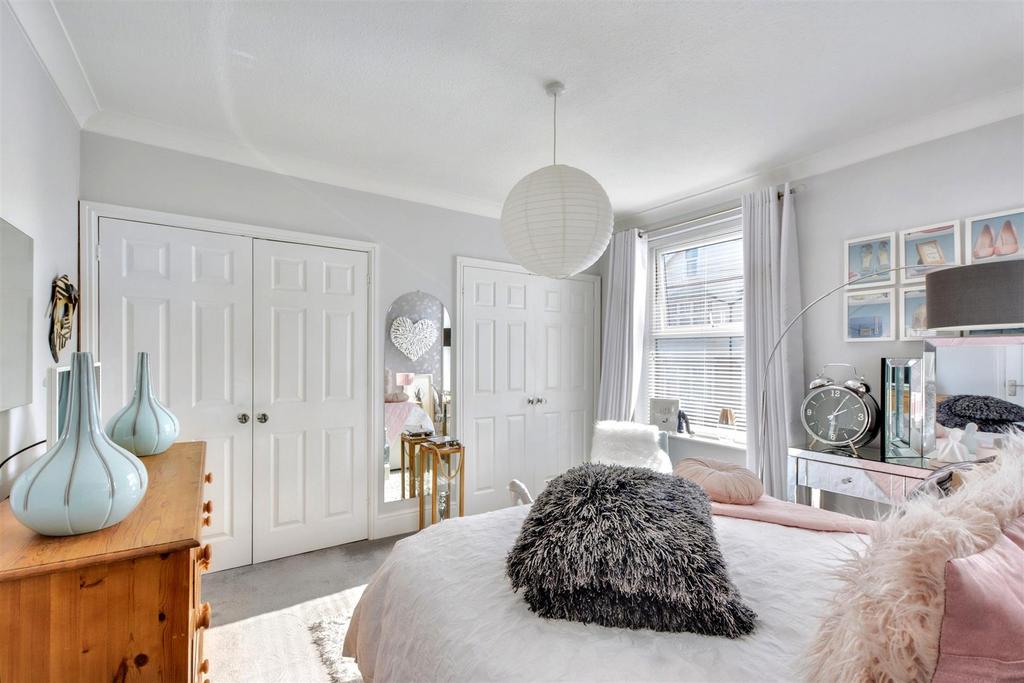 Bedroom One 4.jpeg