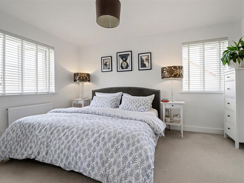 Principal bedroom