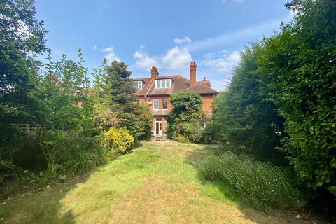 undefined, Kings Avenue, Bromley BR1