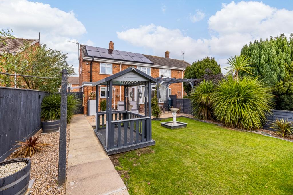 33 Lowgate Avenue (Bicker)-6