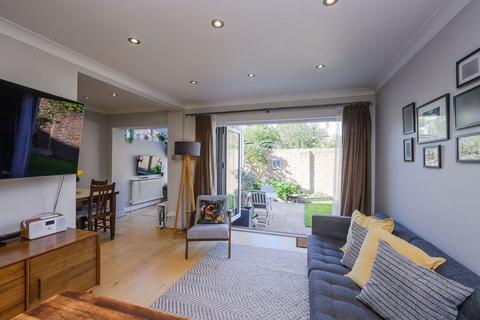 undefined, Bronson Road, London SW20