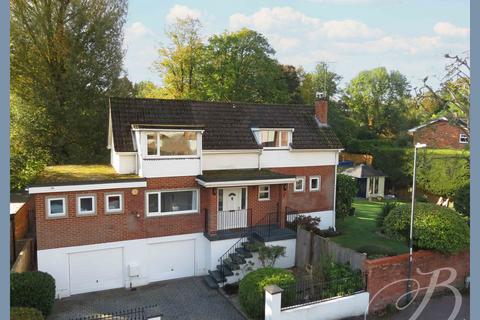 5 bedroom detached house for sale, Ray Park Road, Maidenhead, SL6