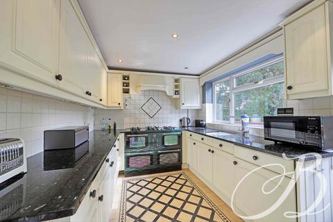 undefined, Ray Park Road, Maidenhead, SL6
