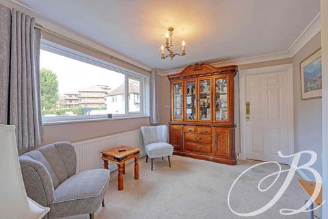 5 bedroom detached house for sale, Ray Park Road, Maidenhead, SL6