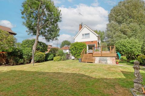 5 bedroom detached house for sale, Ray Park Road, Maidenhead, SL6
