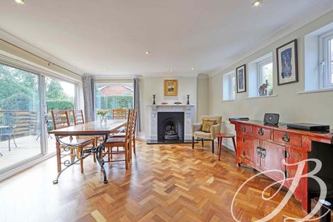 5 bedroom detached house for sale, Ray Park Road, Maidenhead, SL6