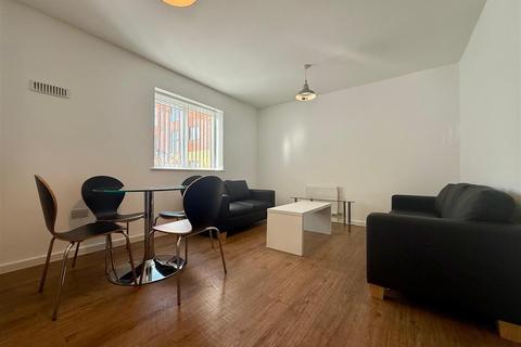 2 bedroom apartment to rent, Broughton Place, Salford