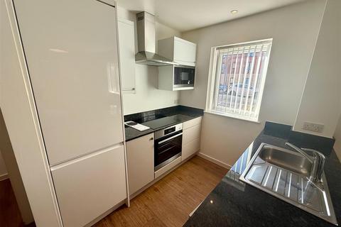 2 bedroom apartment to rent, Broughton Place, Salford