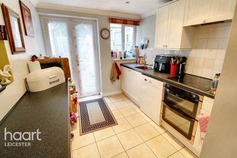 3 bedroom terraced house for sale, Kinross Avenue, Leicester