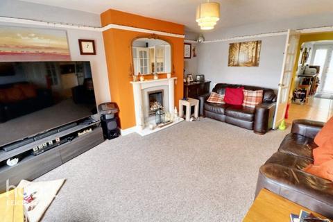 Kinross Avenue, Leicester